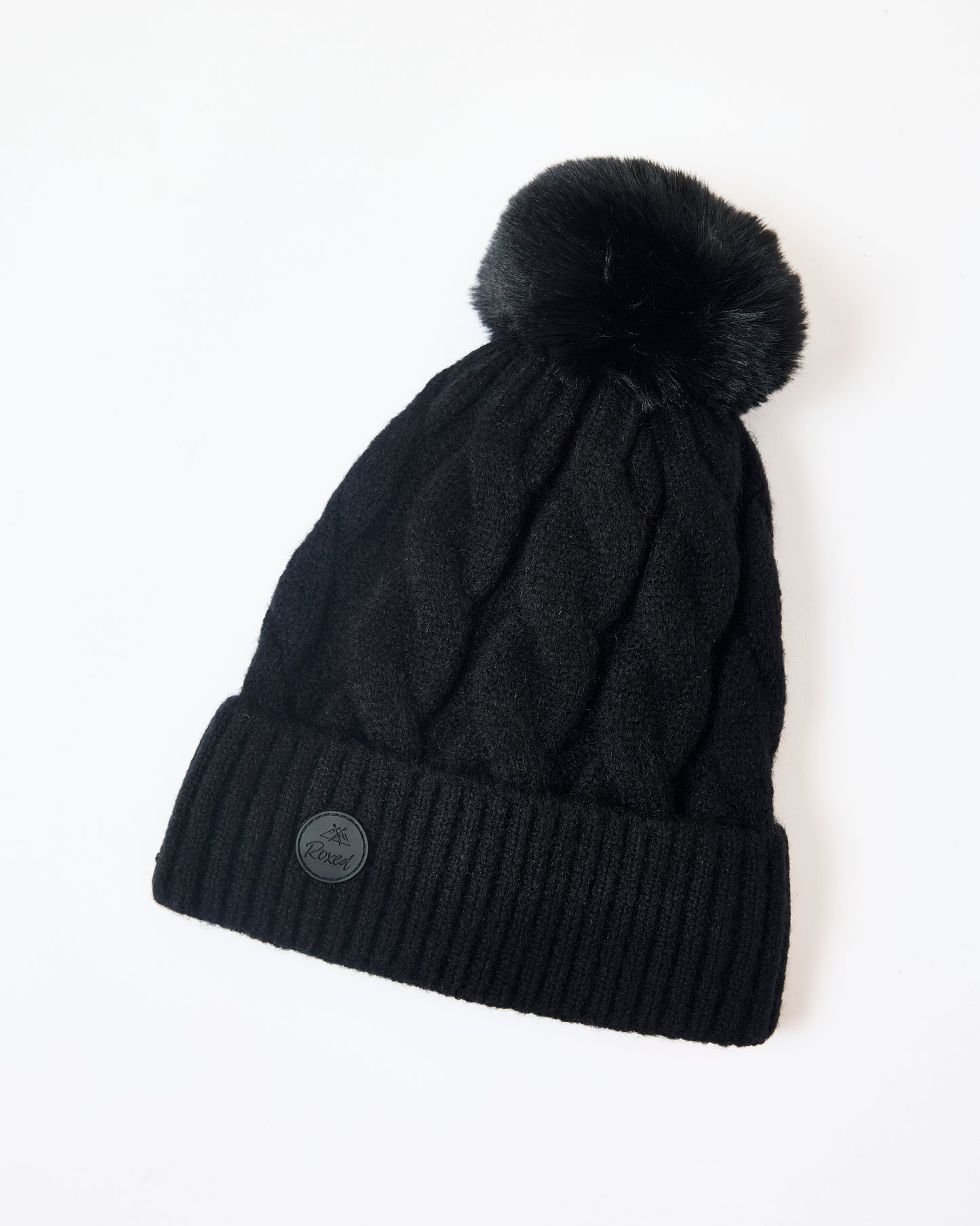 Black bobble hat